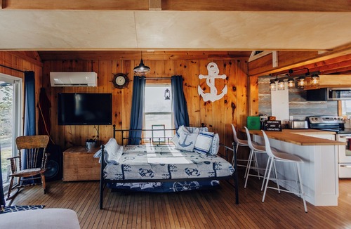 Greenhill Cottage | 8 Island View Cottage-n Hottub arrival Aug 26th !nATV Access,Hiking-Pet Friendly