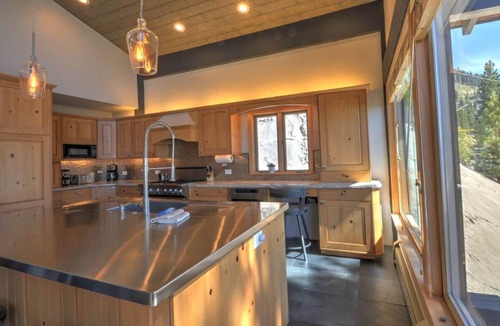 South Lake Tahoe House | 8 Lake View Dream Home