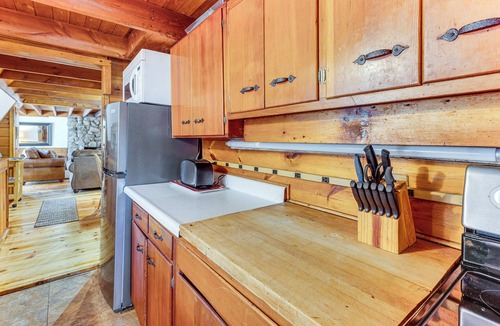 Center Conway House | 8 Mi to Cranmore Mtn Resort: A-Frame w/Fire Pit