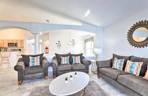 Eagle Pointe South House | 8 Mi to Disney World: Home w/Lanai + Game Room!
