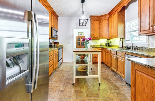 Pilot Mountain House | 8 Mi to Dtwn Mt Airy: Mtn-View North Carolina Home