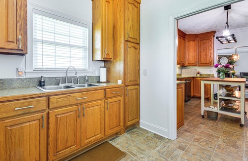 Pilot Mountain House | 8 Mi to Dtwn Mt Airy: Mtn-View North Carolina Home