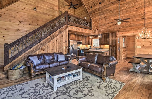 Murphy Cabin | 8 Mi to Dtwn Murphy! Cabin w/Nottely River Views
