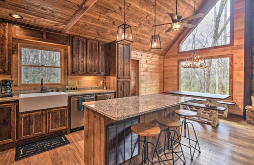 Murphy Cabin | 8 Mi to Dtwn Murphy! Cabin w/Nottely River Views