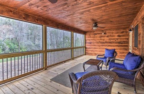 Murphy House | 8 Mi to Dtwn Murphy! Cabin w/Nottely River Views