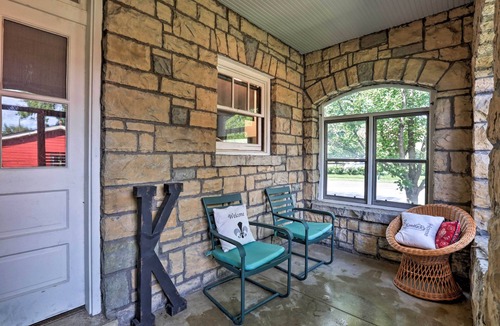 Strathmoor Village House | 8 Mi to Kentucky Derby: Charming Louisville Gem