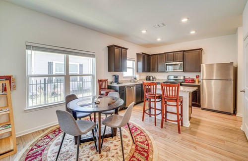 Medina Valley House | 8 Mi to Lackland AFB: Pet-Friendly Home w/Yard!