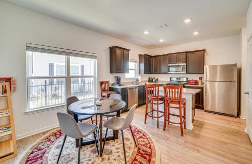 Medina Valley House | 8 Mi to Lackland AFB: Pet-Friendly Home w/Yard!