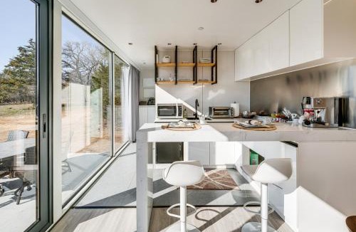 Valley View Apartment | 8 Mi to Lake Access: Futuristic Capsule Hideaway!