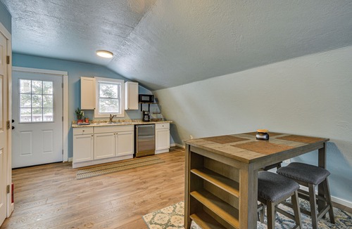 Limerick Apartment | 8 Mi to Lake Ontario: Pet-Friendly Apt w/Deck!