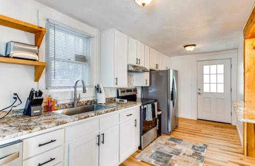 Phoenix House | 8 Mi to Micron Technology! Oswego River Work Hub