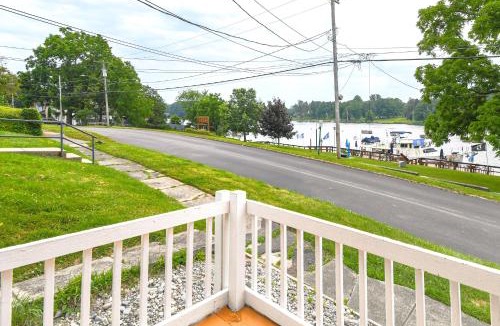 Phoenix House | 8 Mi to Micron Technology! Oswego River Work Hub