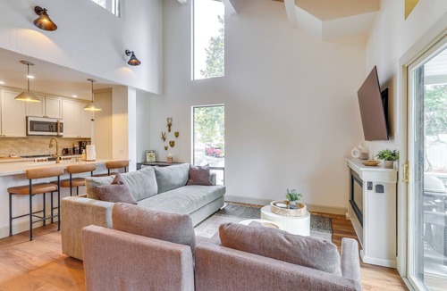 Kings Beach House | 8 Mi to Northstar Slopes: Tahoe Gem w/Fireplace