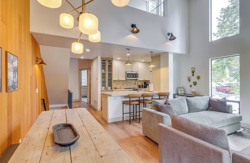 Kings Beach House | 8 Mi to Northstar Slopes: Tahoe Gem w/Fireplace