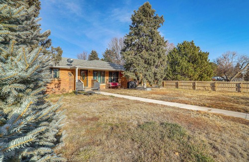 Scottsbluff House | 8 Mi to Scotts Bluff Nat'l Monument: Family Home