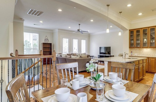 George Bush Park/Eldridge House | 8 Mi to the Galleria: Home w/Balcony + Yard