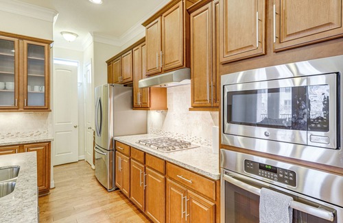 George Bush Park/Eldridge House | 8 Mi to the Galleria: Home w/Balcony + Yard