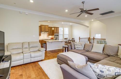 George Bush Park/Eldridge House | 8 Mi to the Galleria: Home w/Balcony + Yard