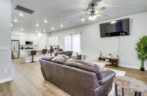 Lubbock Cottage | 8 Mi to Ttu! Pet-friendly Home w/Patio & Yard