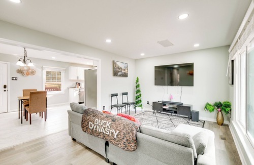 Highland Springs Cottage | 8 Mi to Vcu: City Explorer's Base in Richmond