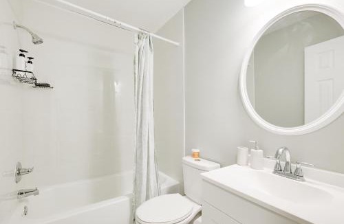 Highland Springs House | 8 Mi to VCU: City Explorer's Base in Richmond