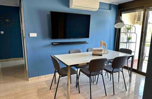 Diagonal Mar i el Front Maritim del Poblenou Apartment | 8 min walk to the beach & 10 min walk to Convention Centre !