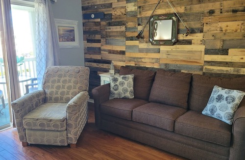 Carolina Forest Condo | 8 minutes from the oceanfront in a golfing community