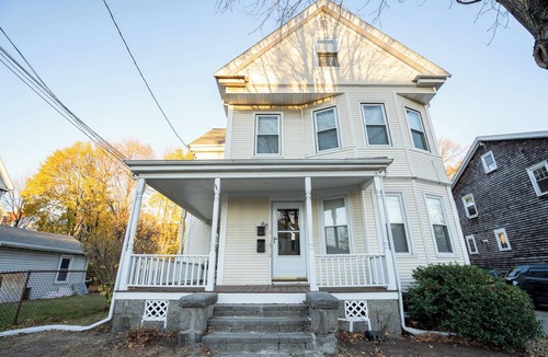 Milton Apartment | 8-Peaceful & Bright apt/3br right to Boston line