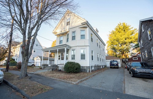 Milton Apartment | 8-Peaceful & Bright apt/3br right to Boston line