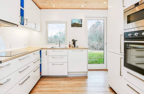 Pøt Strandby House | 8 person holiday home in Juelsminde-By Traum
