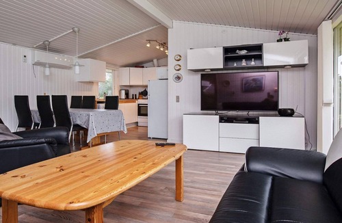 Marielyst House | 8 person holiday home in Væggerløse-By Traum