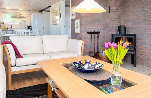 Allingabro House | 8 person holiday home in Allingåbro