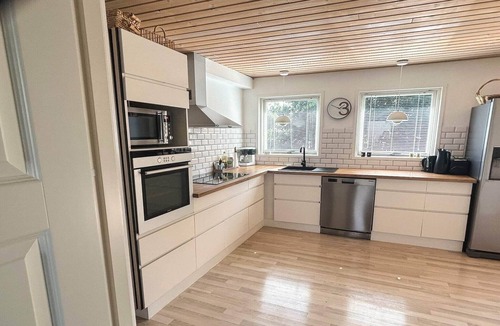 Egense House | 8 person holiday home in Storvorde