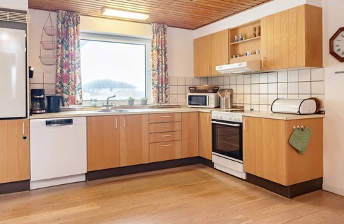 Lild Strand House | 8 person holiday home in Frøstrup