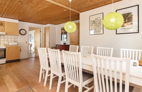 Lild Strand House | 8 person holiday home in Frøstrup