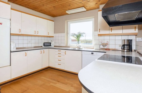 Lild Strand House | 8 person holiday home in Frøstrup-By Traum