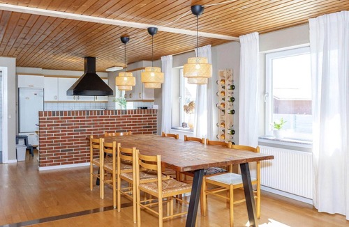 Lild Strand House | 8 person holiday home in Frøstrup-By Traum