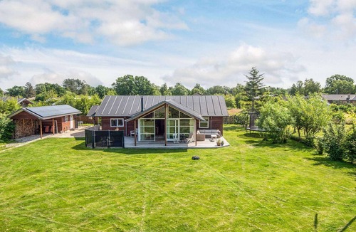 Fjellerup Strand House | 8 person holiday home in Glesborg