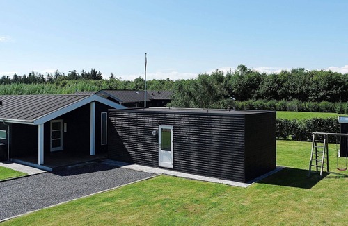 Haslevgarde House | 8 person holiday home in Hadsund