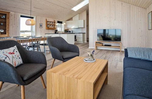 Vrist Strand House | 8 person holiday home in Harboøre-By Traum
