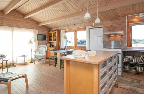 Vrist Strand House | 8 person holiday home in Harboøre