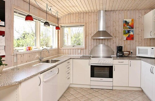 Lonstrup House | 8 person holiday home in Hjørring