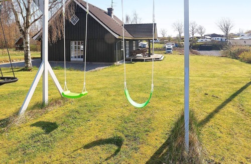 Hjarbæk House | 8 person holiday home in Løgstrup