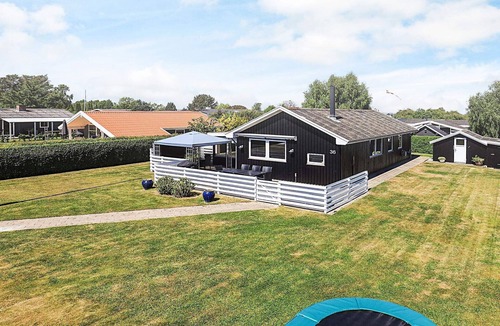 Hasmark Strand House | 8 person holiday home in Otterup