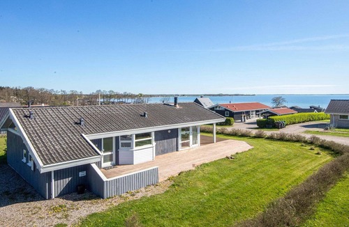 Grønninghoved Strand House | 8 person holiday home in Sjølund-By Traum