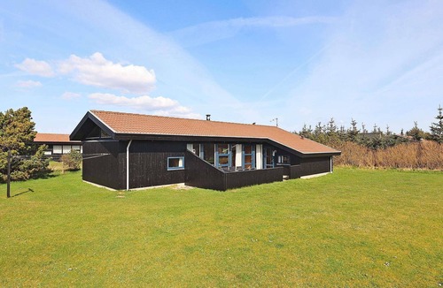 Agger House | 8 person holiday home in Vestervig