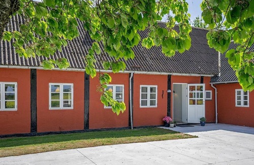 Østermarie House | 8 person holiday home in stermarie