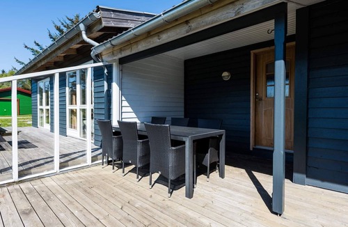 Grønhøj House | 8 person holiday home in Løkken
