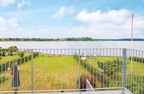 Praesto House | 8 person holiday home in Præstø