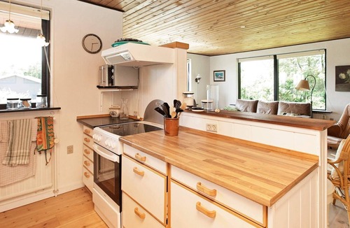 Remmer Strand House | 8 person holiday home in Struer